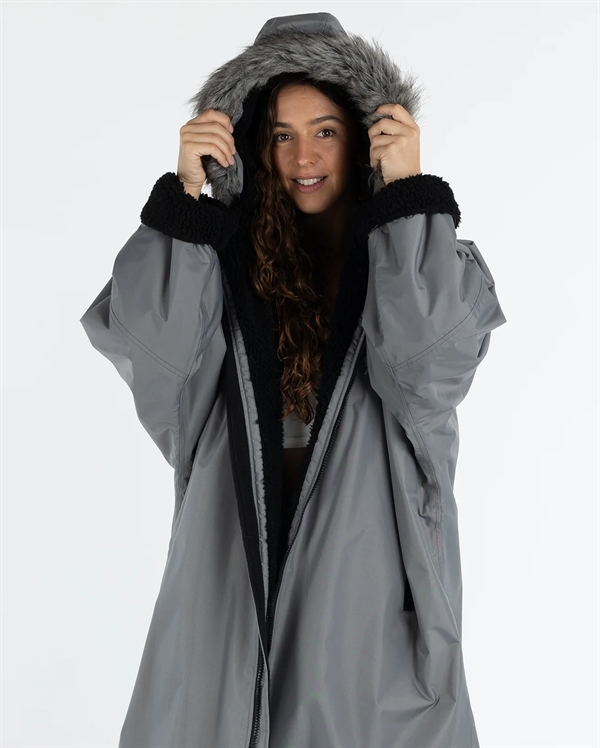 Dryrobe Advance Long Sleeve Alpine - Charcoal/Black